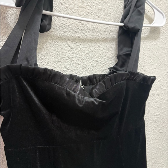 Danielle Bernstein Ruffle Neckline Tie Strap Velvet Mini Cocktail NWT Small - Picture 3 of 7